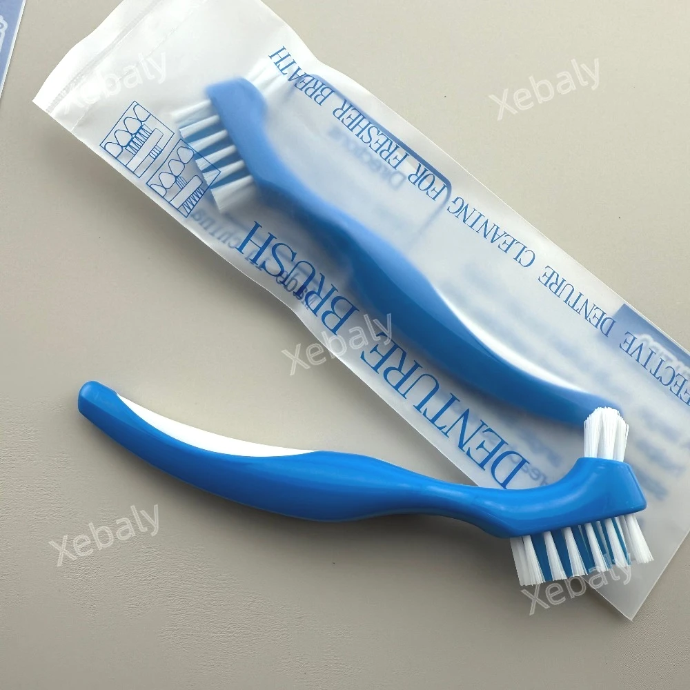 

Набор из 30 щеток для чистки зубных протезов: мягкие многослойные щетинки, резиновая нескользящая ручка, для ухода за полостью рта