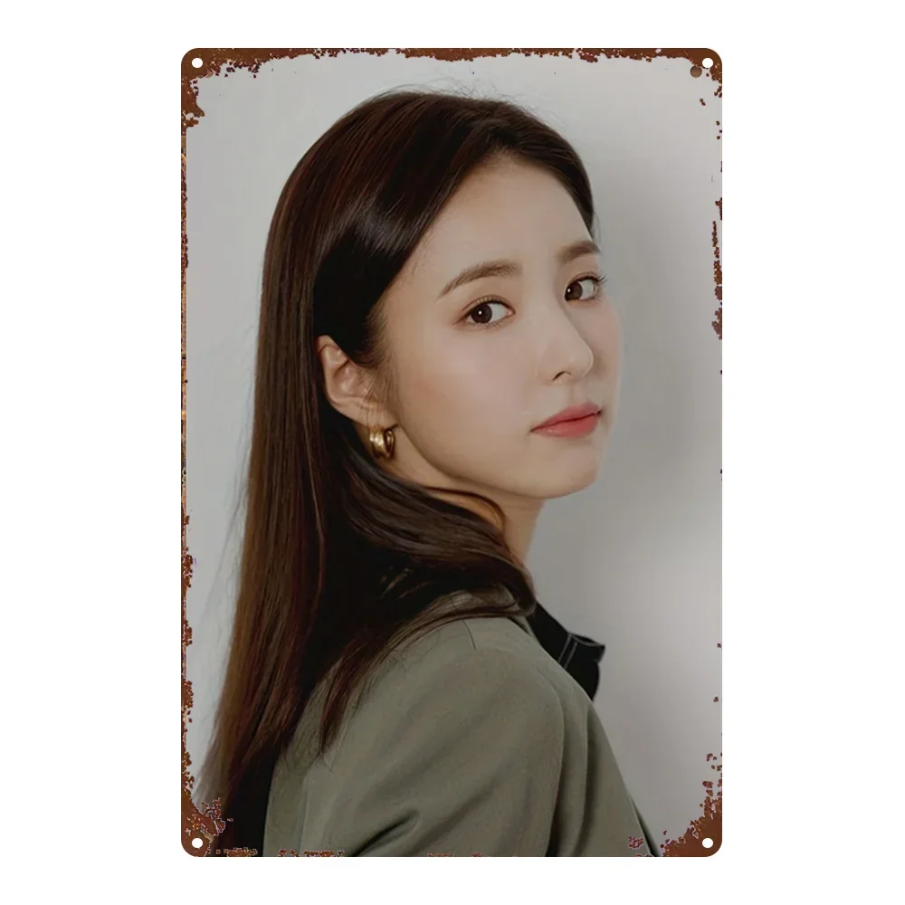 Vintage Korean Face Metal Wall Art – 2D Flat Iron Hairpin Portrait, Rustic 8x12 Inch Woman Plaque for Home Office Bar Garden Dec