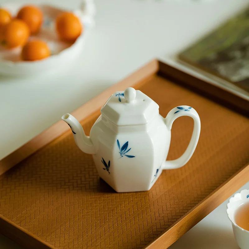 170ml Hand-painted Butterfly Orchid Ceramic Tea Pot Chinese White Porcelain Small Pot Tea Maker Kettle With Filter Kungfu Teaset