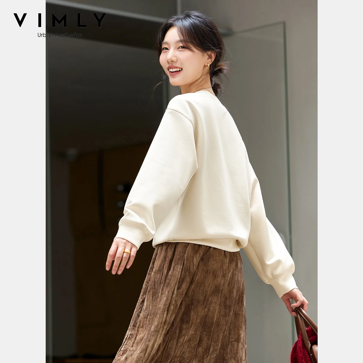 VIMLY Casual Women Sweatshirts Floral Embroider Autumn 2025 Apricot Knitted Female Sweatshirt Sporty Round Neck Ladies Top A2197