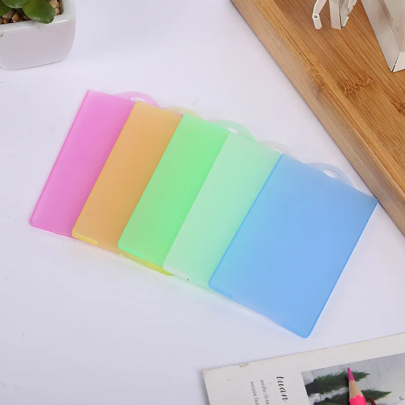 1pcs Random Unisex Candy Color Card Protection Cover Business Working ID Credit Card Holder Plastic PVC Student’s Bus Card Case