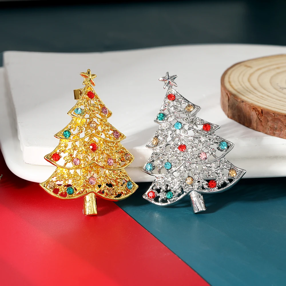 Beautiful Colorful Christmas Tree Crystal Lapel Pins Hollow Out Snowflake Decorations Rhinestone Brooches Xmas Gift