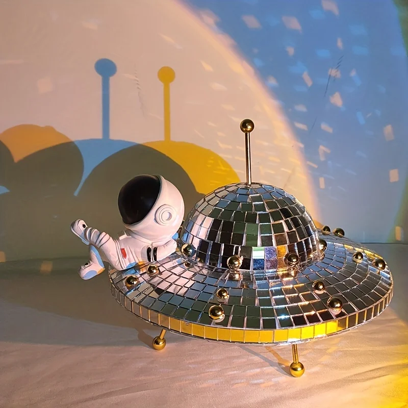 

Creative Flying Saucer Disco Globe Ornament Light Reflection Color Mirror Ball Party Decoration Wedding Birthday Home Ornament