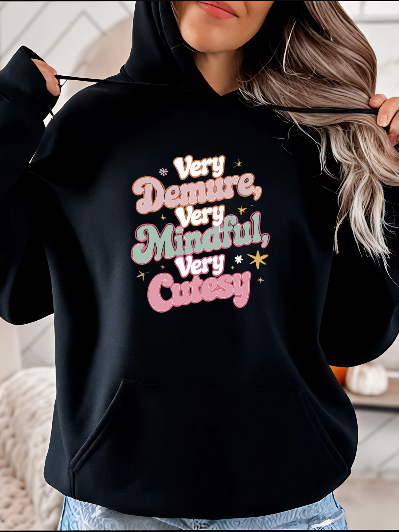 

Very Demure Very Mindful Very Cutesy Print Hoodie Casual Fashion Star Detail Women Streetwear Daily Wear