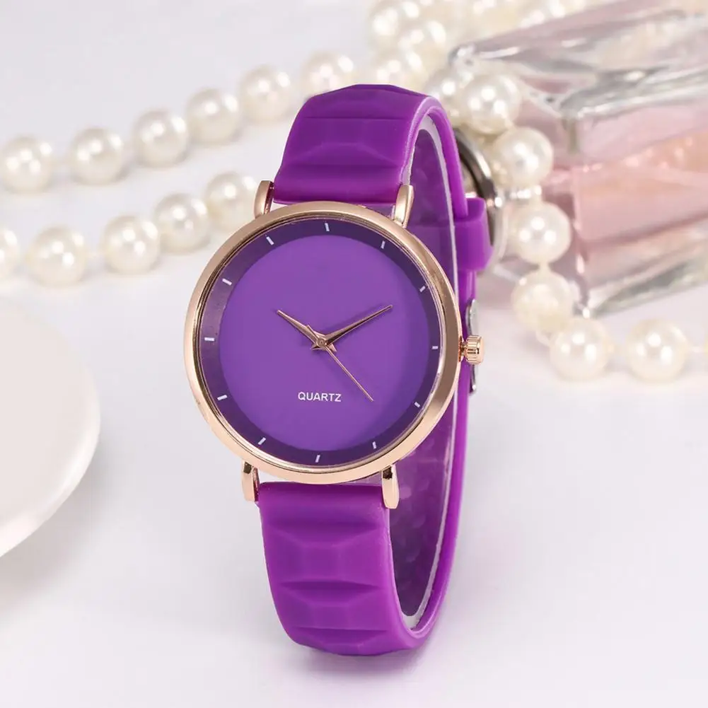 Timepiece Colorful Silicone Strap Quartz Watch for Ladies with Round Dial High Accuracy Timepiece for Wear Dating Adjustable