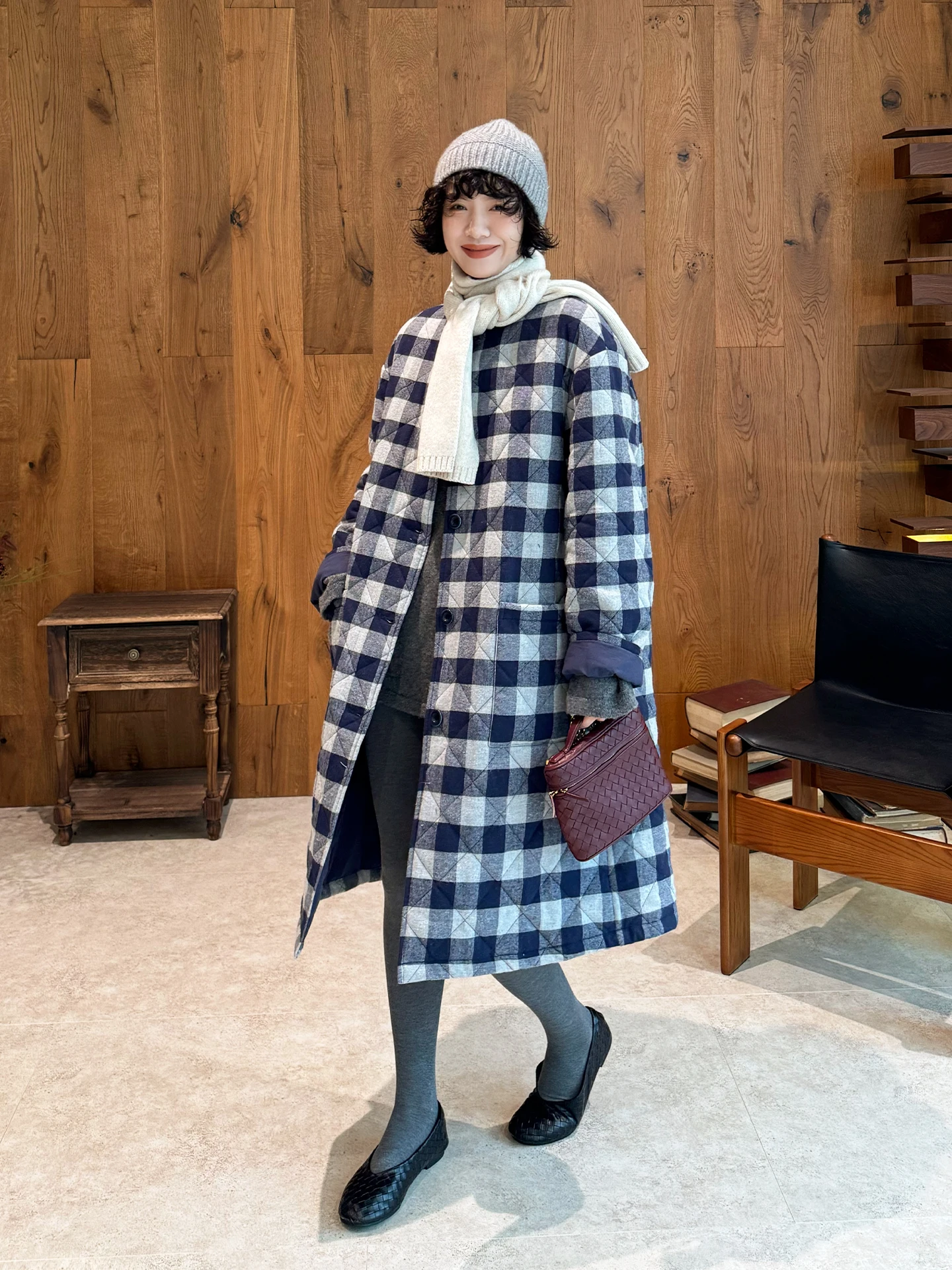 

Buue Retro Plaid Woolen Coat Women's New 2025 Winter Thiened Medium Length Loose Fit Cotton Jaet Busin Commute Sle