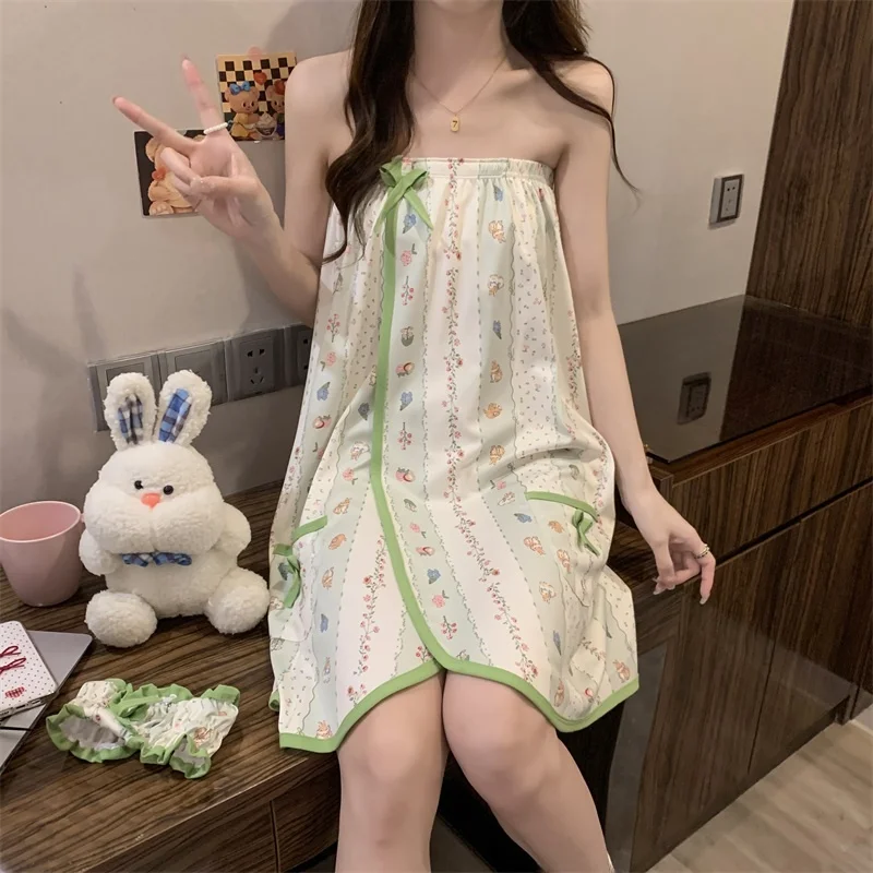 

Summer One-Piece Bath Towel Women's Sweet Print Small Size Wearable Magic Tape Chest-Length Bath Skirt Home Clothes Thin