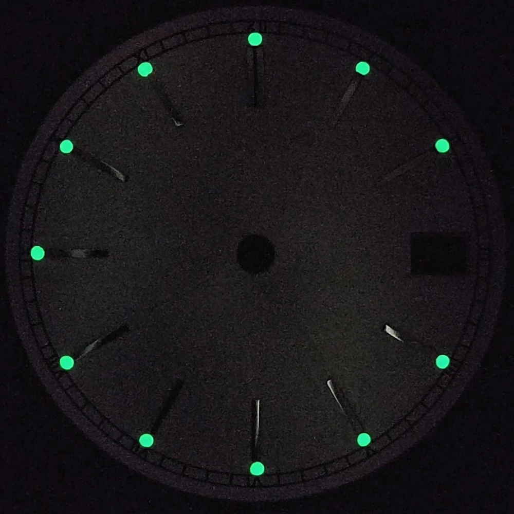 28.5mm new NH35 dial with luminous 3-point dial replacement precision dial, suitable for NH35 sports text calendar image 3