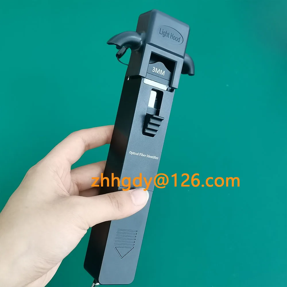 Hand Held KomShine KFI-35 Optical Fiber Identifier Metal Shell Of Optical Cable Signal Direction Identifier