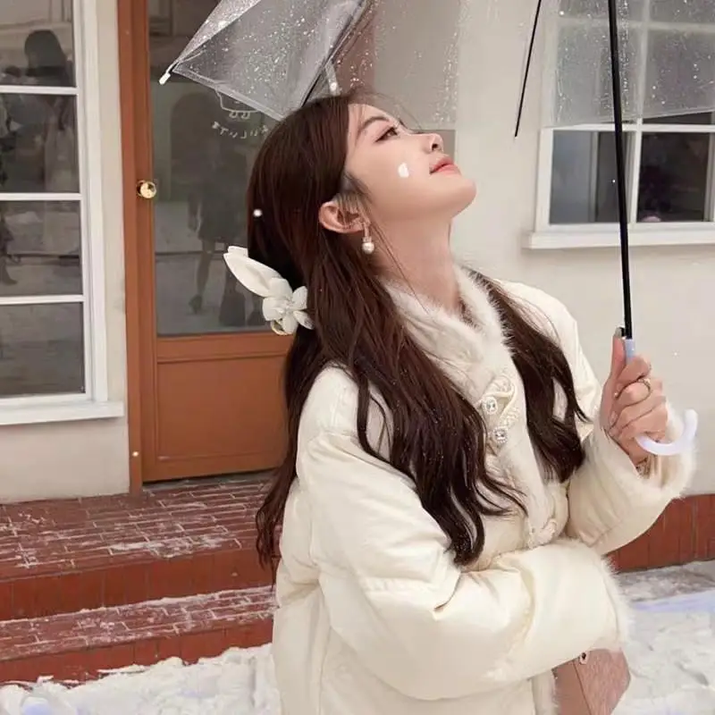 Nuovo design cinese Bianco ort down Jaet Donna Inverno Faion 2025 Nuova piccola fraanza Sle Nazionale Sle Button Thi...