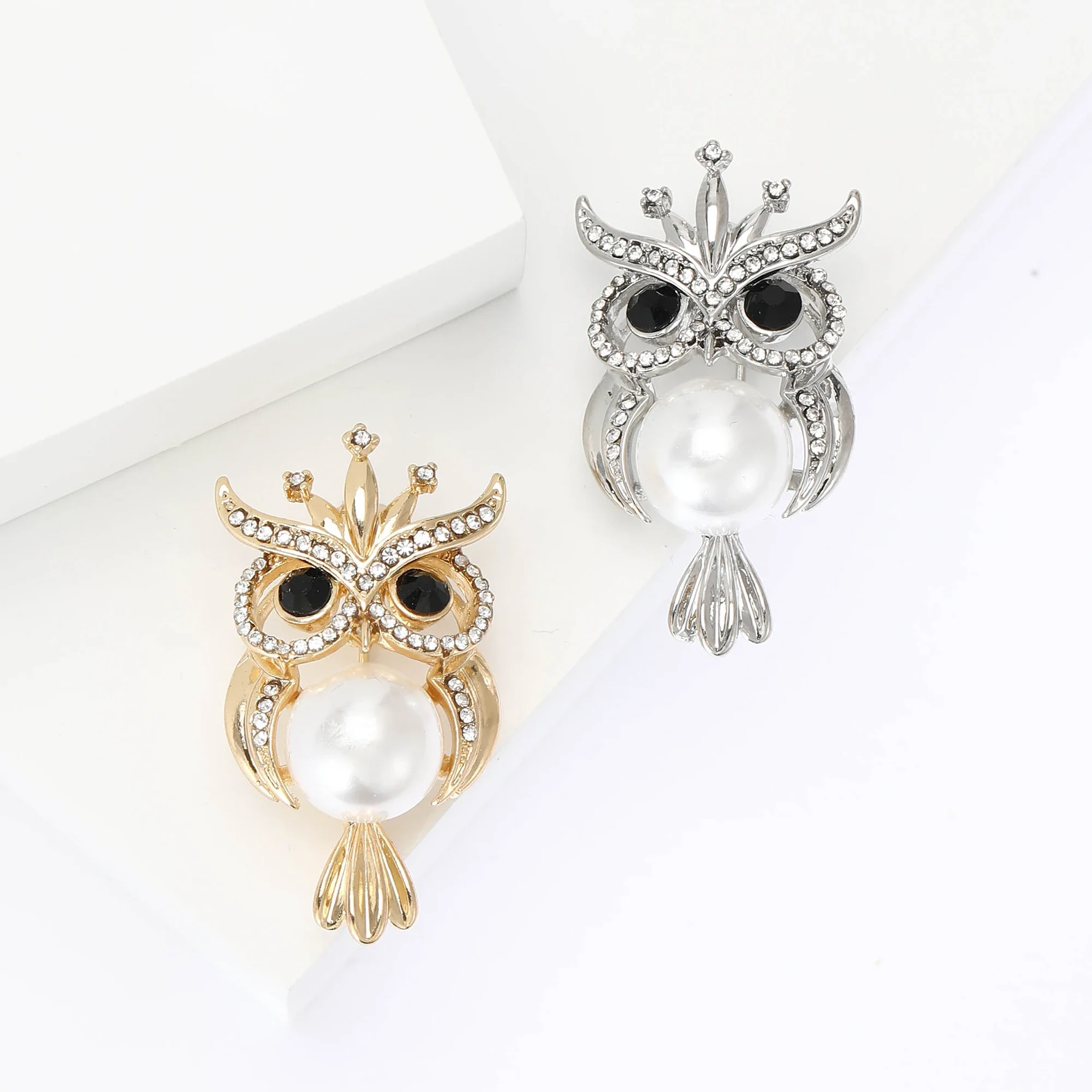 Rhinestone Owl Pins for Women Unisex Pearl Animal Brooches Event Party Backpack Decoration Clothes Accessories