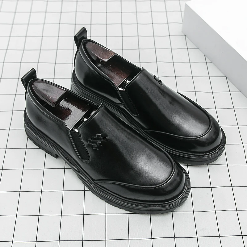 

Fashion Casual Leather Shoes For Men High Quality Office Formal Dress Shoes Men Classic Brogues Social Business Loafers Male