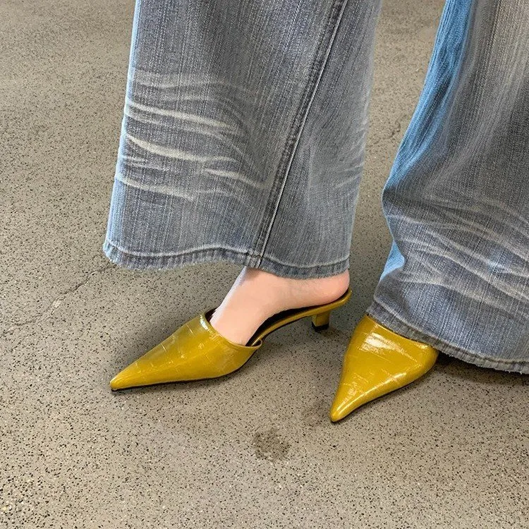 Super Soft Cool Drag Women Wear in Summer 2026 New Flat Bottom Niche Beautiful Toe Flip-flops