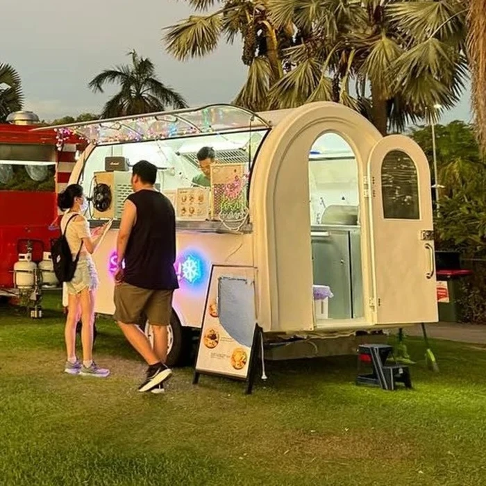 

OEM Mobile Street Food Truck Hot Dog Vending Cart Coffee Ice Cream Truck for Sale