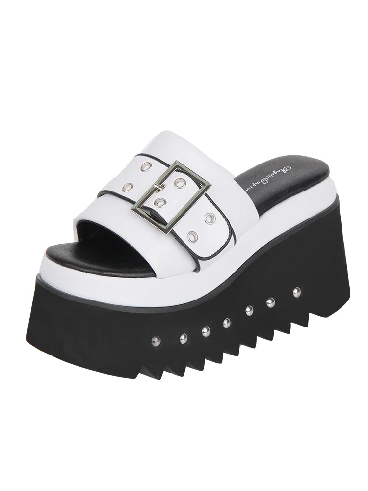 2025 New Product Lolita Heavy Industry Rivet Decoration High Heels Sponge Cake Shoes Japanese Casual Girls' Slippers