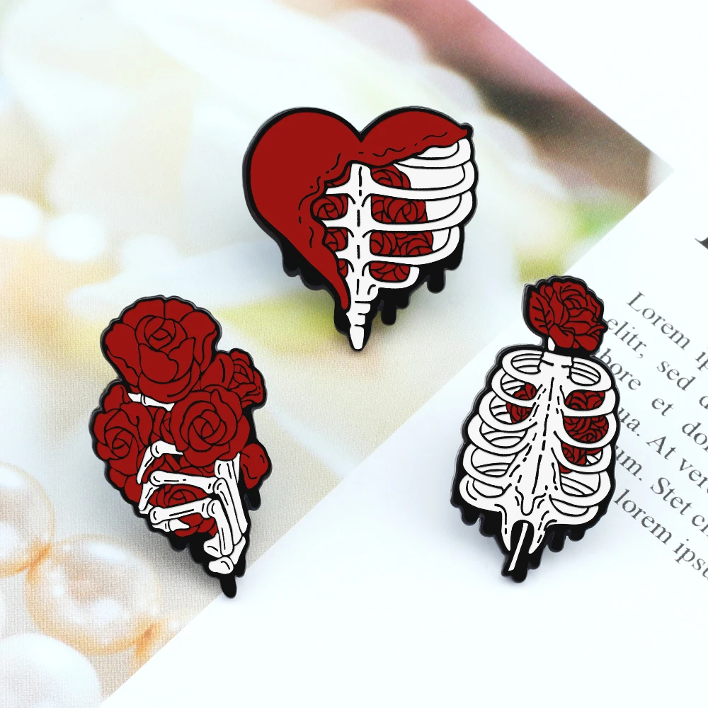 A True Love!Romantic Red Rose Enamel Pins Heart Skeleton Roses Hold on Hand Brooches Denim Lapel Badges Jewelry Gifts for Lovers