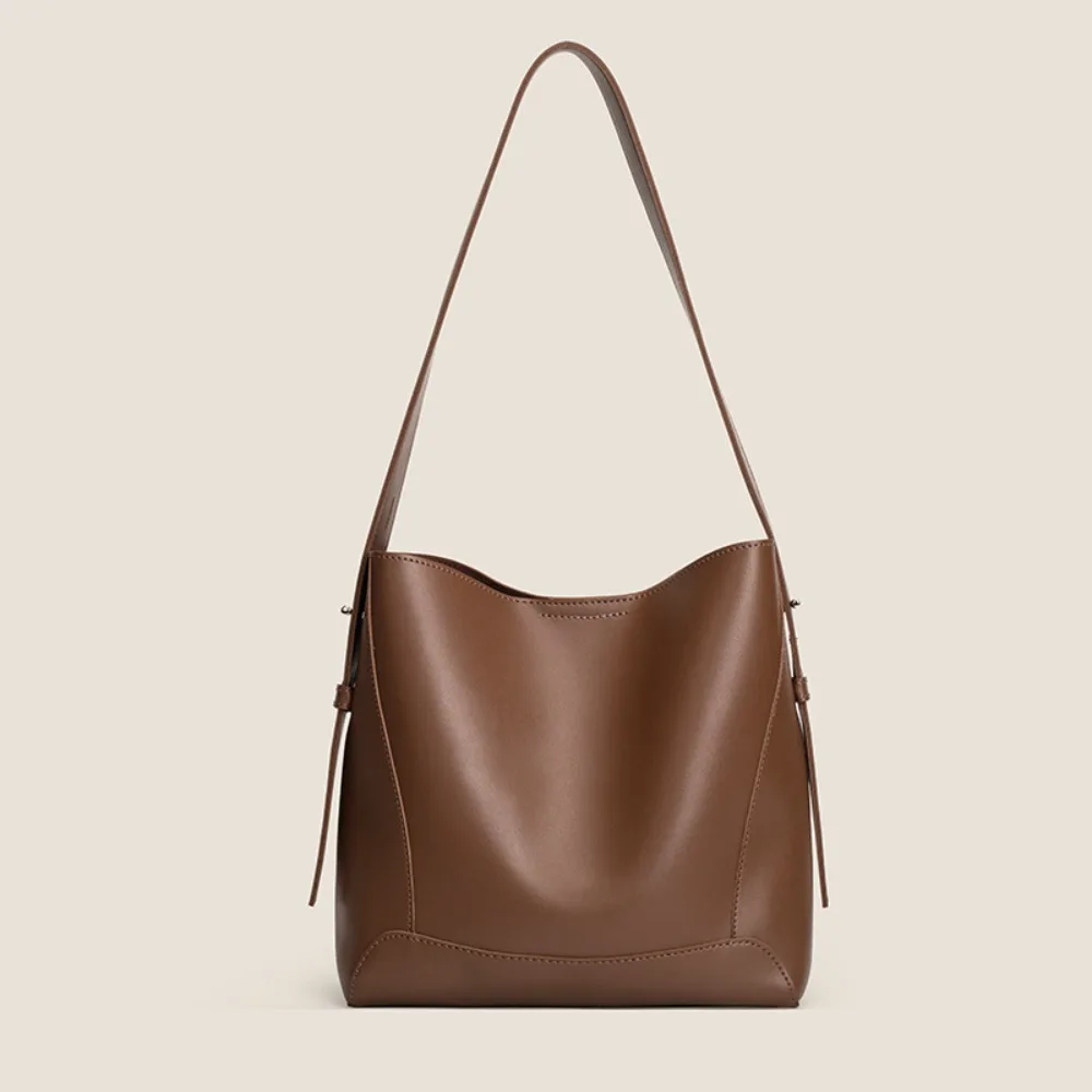 

Split Leather Designer Shoulder Bag Cowhide Material Underarm Design Bucket Basket Bag New Fashion Casual Style Crossbody Bag
