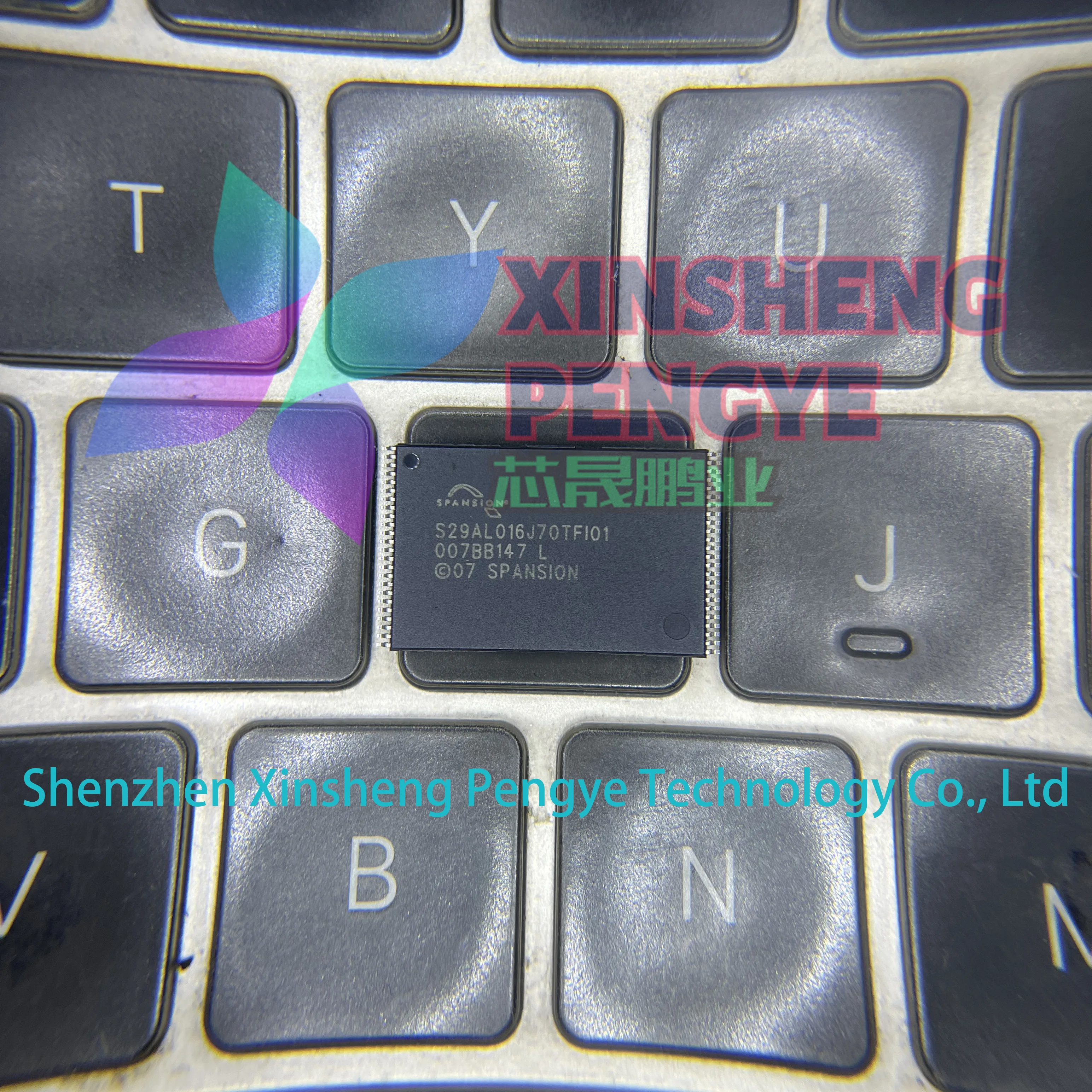 100% Baru dan Asli S29AL016J70TFI010 Penandaan S29AL016J70TFI01 Kemasan TSOP-48 16MB Parallel NOR Flash Memory IC Tersedia