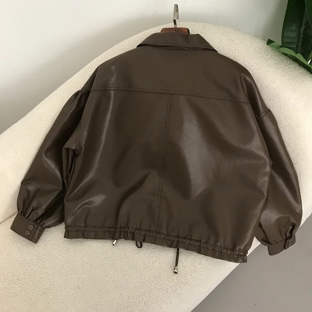 2024 Kunstleder mantel Spring Pu Bomber jacke Damen Einreiher lose trend ige Plissee Lady Revers solide wind dichte Outwear