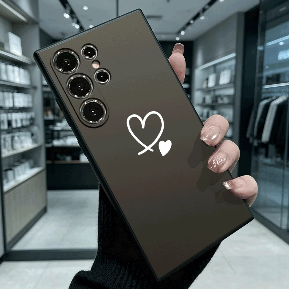 Faint Outline Hearts Phone Case For Samsung S26 S25 S24 S23 S22 Ultra FE A17 A27 A57 Shockproof Back Cover