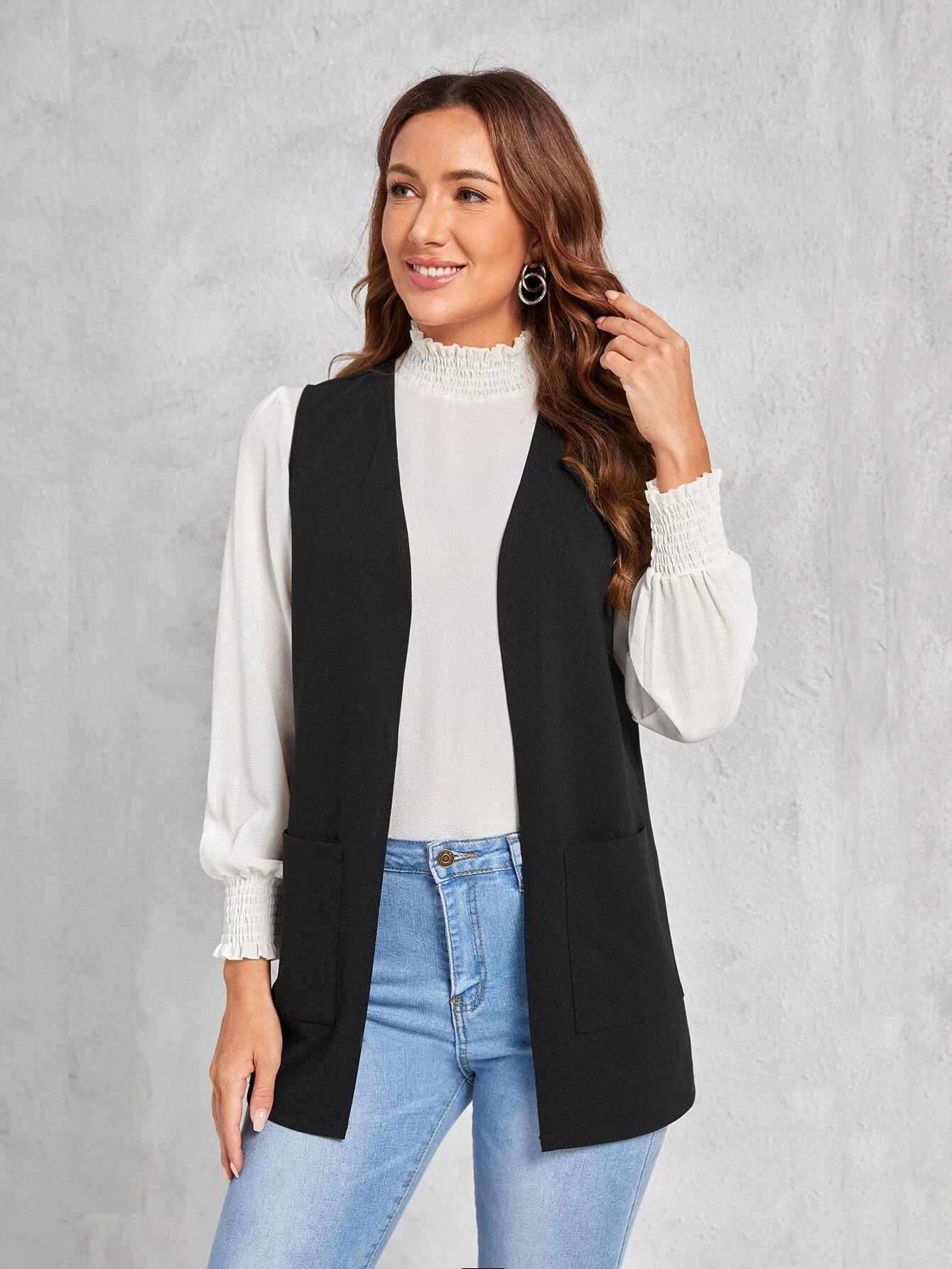 Colete Feminino Preto Sem Mangas com Bolsos, Ajuste Casual Regular para Uso Diário