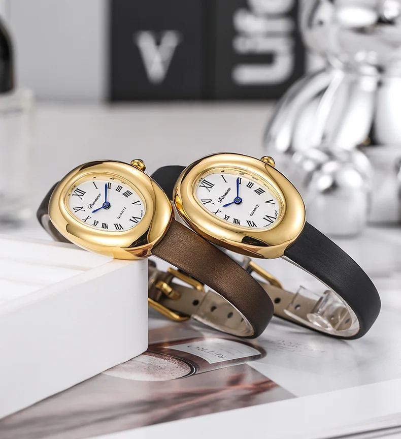 Vintage Oval Quartz Watch Roman Numerals Alloy Steel  display picture 2