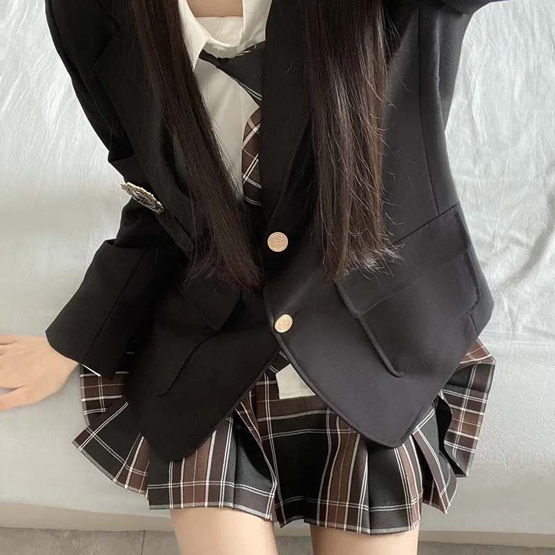 Moda scolastica giapponese Jk Uniforme scolastica Cappotto Gonna scozzese Set Giacche a maniche lunghe con risvolto nero Costume stile college Ragazza della scuola