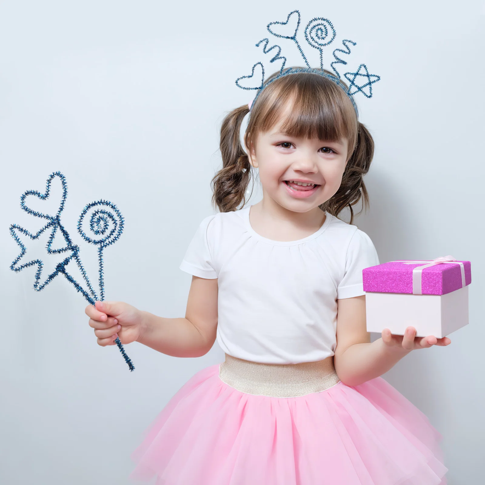 ก้านไหมพรมกลิตเตอร์สีทอง 200 ชิ้น วัสดุงานฝีมือ DIY สำหรับงานวันเกิดเด็ก ของชำร่วยงานปาร์ตี้ ก้านไหมพรมบิดเกลียว อุปกรณ์งานฝีมือ