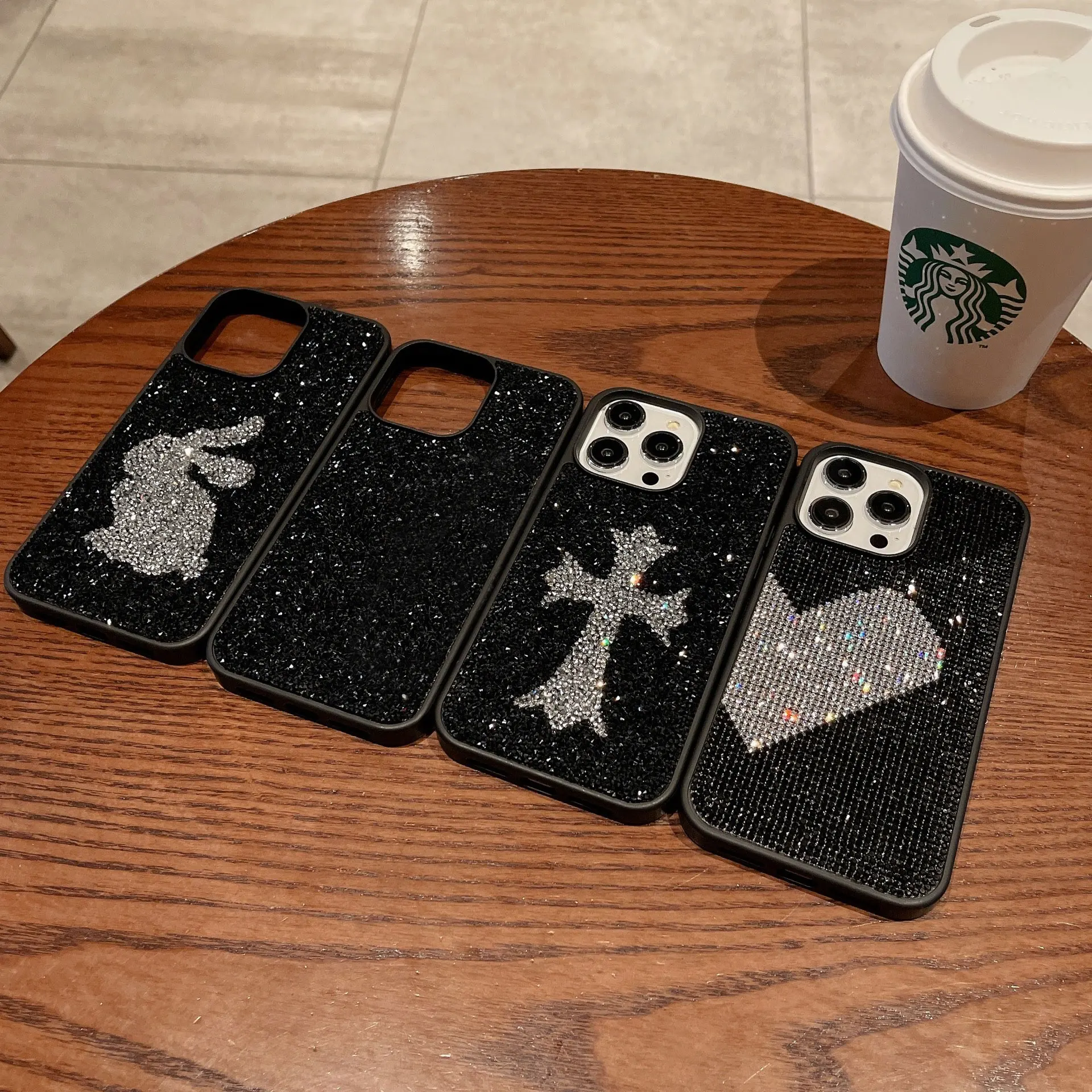 Fashion Diamond Brand Bling Glitter paillettes Bling custodia per telefono per Iphone 15 14 12 13 Pro Max Shine Cute Animal Love Heart Cover