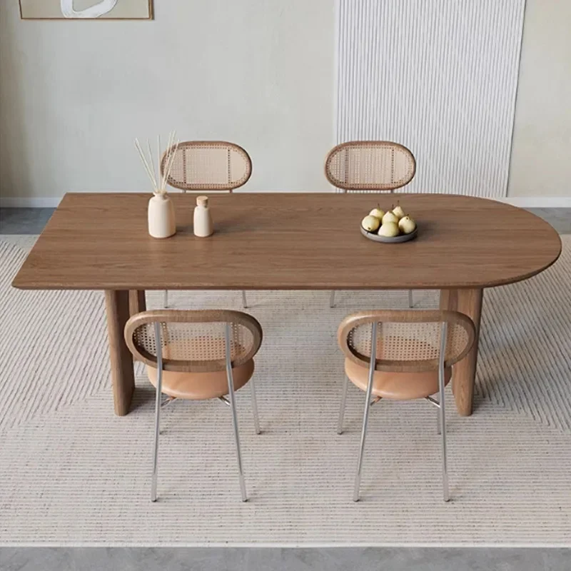 

Обеденный стол из цельного дерева с уникальной формой, полудуговым дизайном, подходящими стульями для домашнего использования