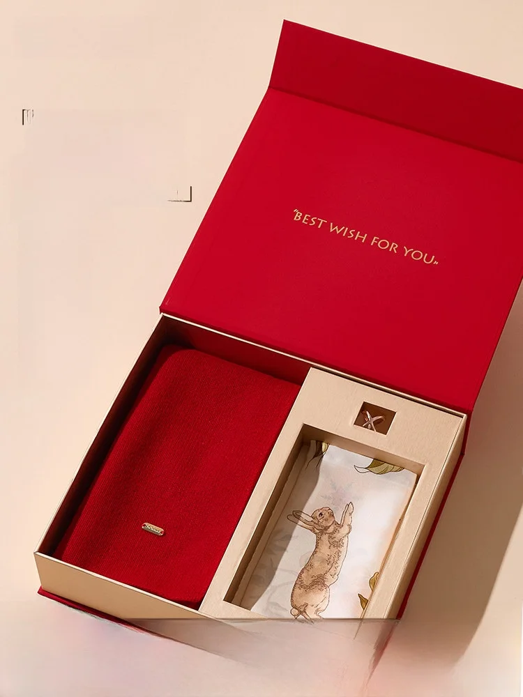 

Xinuosichou Cashmere Scarf Silk Scarf Gift Box New Year Red Elderly Gifts Multifunctional Neck Warmer Fashionable Accessory