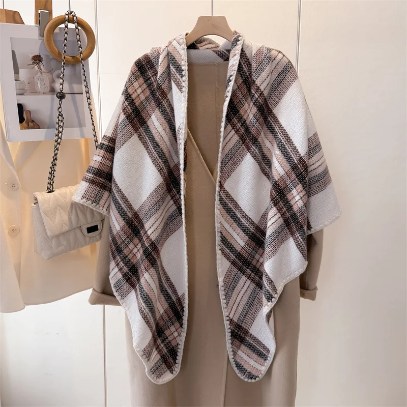 New Winter Plaid Triangle Scarf Women Pashmina Shawls Retro Style British Style Indoor Outdoor Wraps Scarfs Versatile All-Match