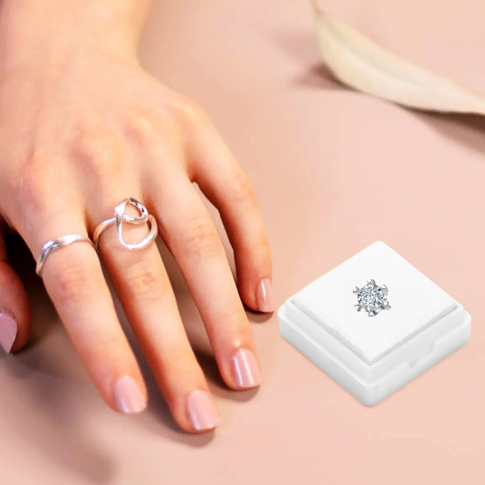 

Набор из 20 компактных легких коробочек для колец из высококачественного акрила с откидной крышкой, органайзер для ювелирных изделий, романтический футляр для предложений, подарочная демонстрационная коробка