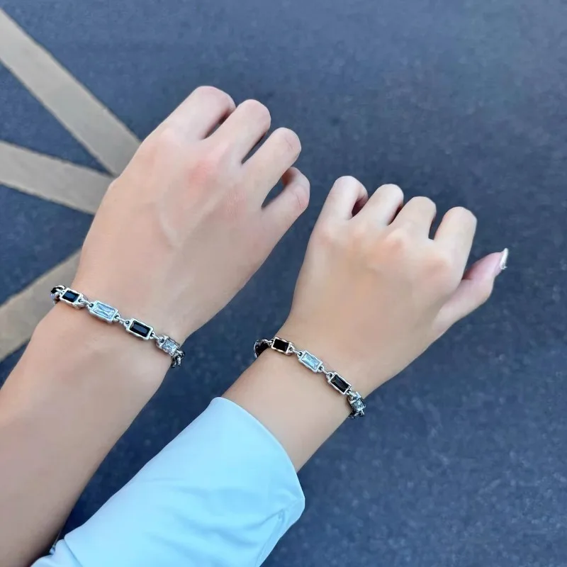 

Crystal Black White Zircon Splicing Bracelet For Man Hip Hop Luxury Titanium Steel Non Fading Couple Bracelet Jewelry Wholesale