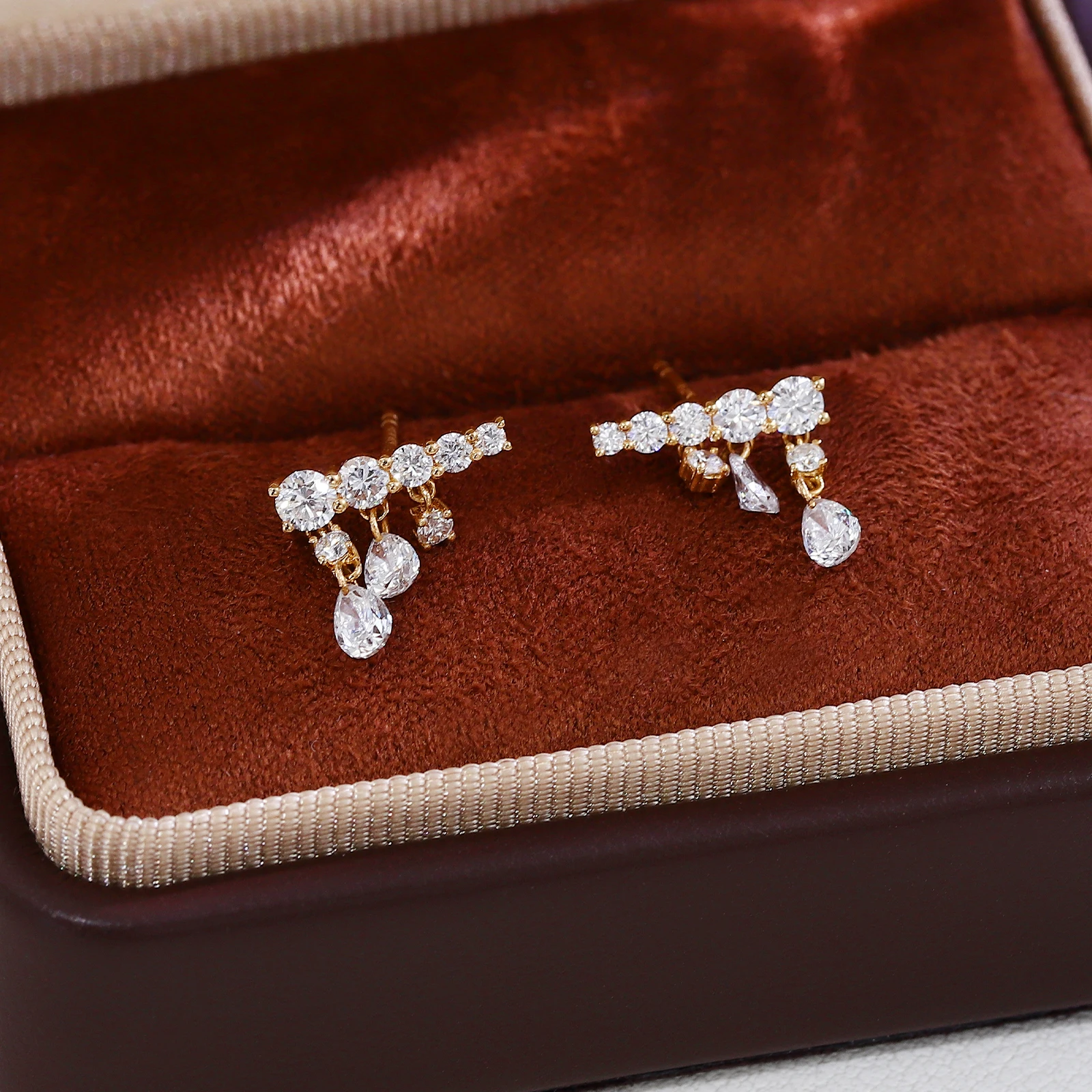 

Provence Elegant Water drop Diamond Tassel Earrings 18KGold Everyday Sparkly Wedding Stud Earrings for Women Christmas Gifts