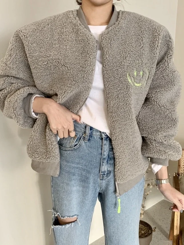 

Thiened Lamb Fur Jaet Women's Stand Collar Embroidered Outerwear Warm Coat Dongda Gate 2025 Winter Collection Korean Sle