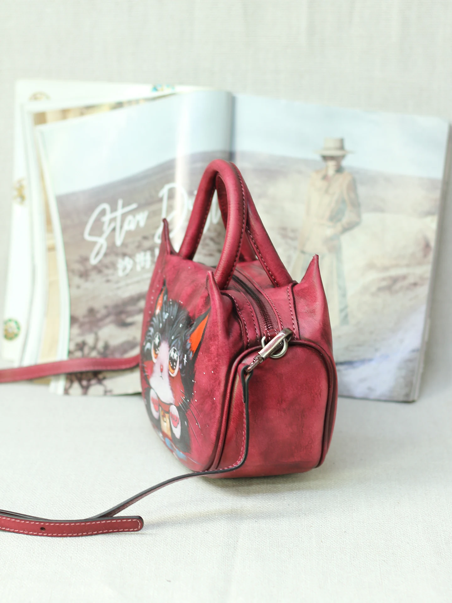 Hand-Painted Handmade Tannery Leather Crossbody Bag Fashionable Minimalist Design  Pattern Soft Shoulder Bag for Women