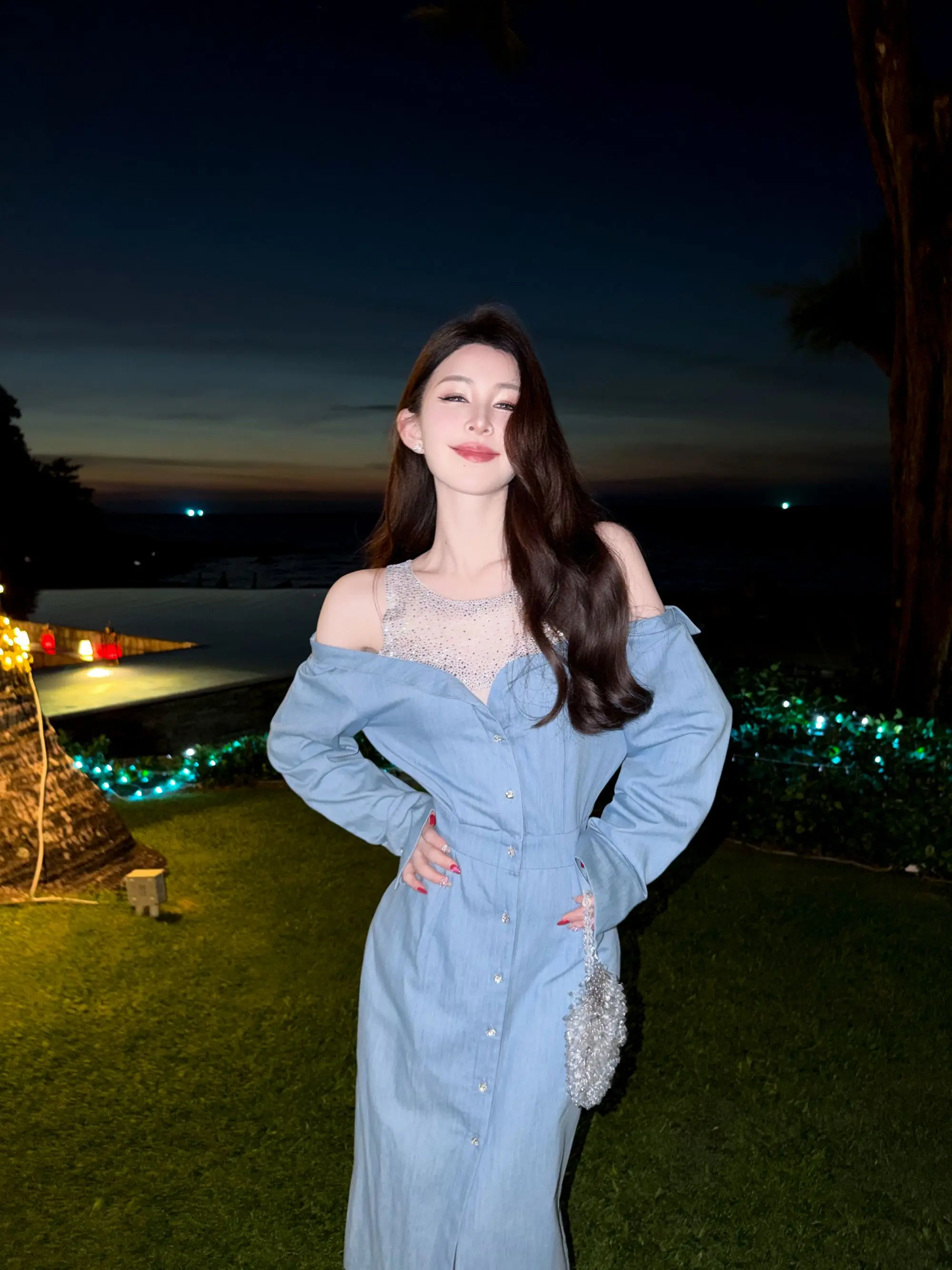 

Blue Denim Cotton Blend Mesh Dress with Washed Diamond Collar Spring 2026 Casual Fitted round Neck Long Sleeve A-Line Skirt