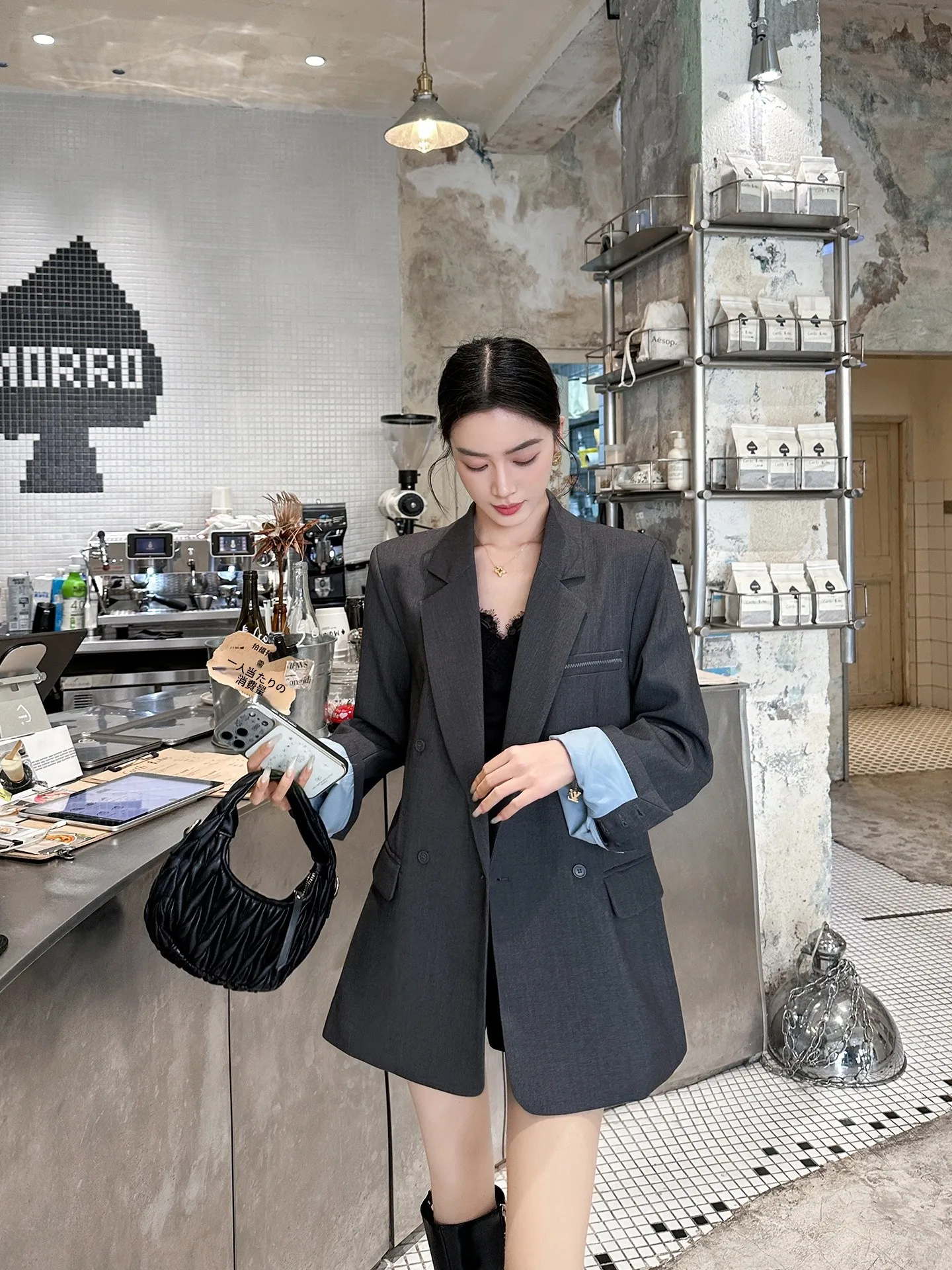 

Classic Retro Bibigo Women's Suit Jacket Spring 2026 Slimming Commute Casual Polyester Fiber Long Sleeve Flat Collar