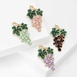Luxury Rhinestone Grape Brooches for Women Unisex Fruit Pins 4-color Available Casual Party Accessories Gifts