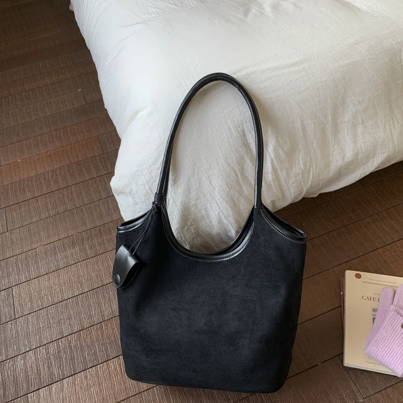 

Minimalist Tote Bag, Autumn Retro Lazy Style Underarm Large Bag, Cross-border Suede Fur Large-capacity Single Shoulder Bag