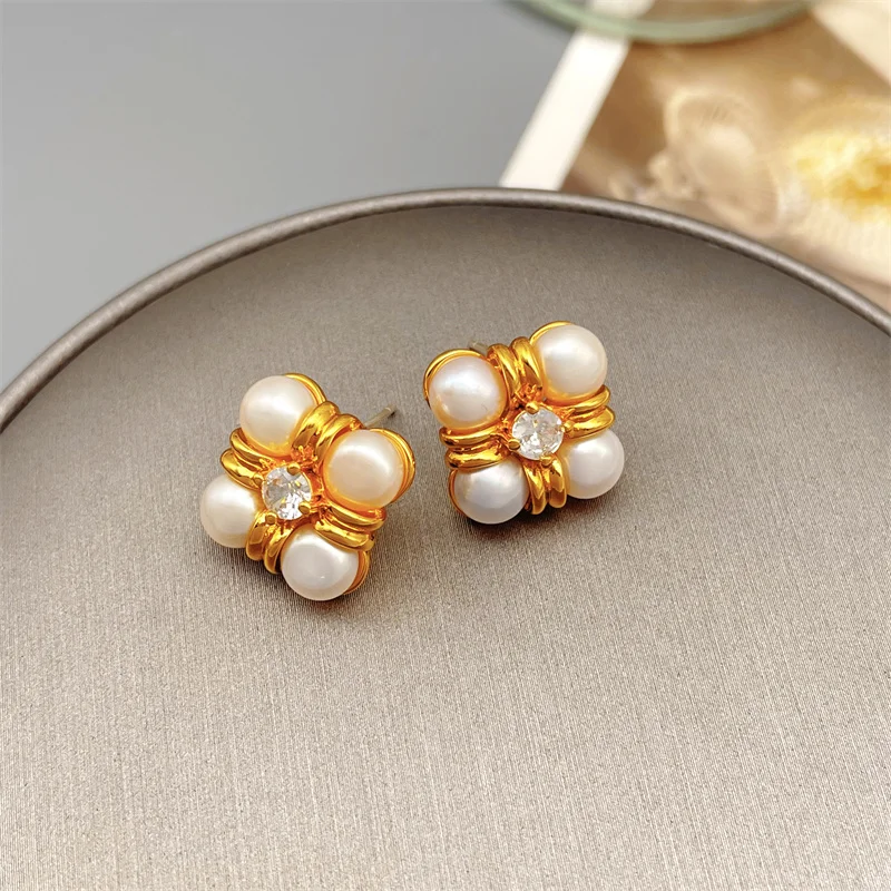 

French Retro Natural Freshwater Pearl Geometry Shape Stud Earrings For Women Cute Fashion Earrings Plating 18k Gold Party Wear