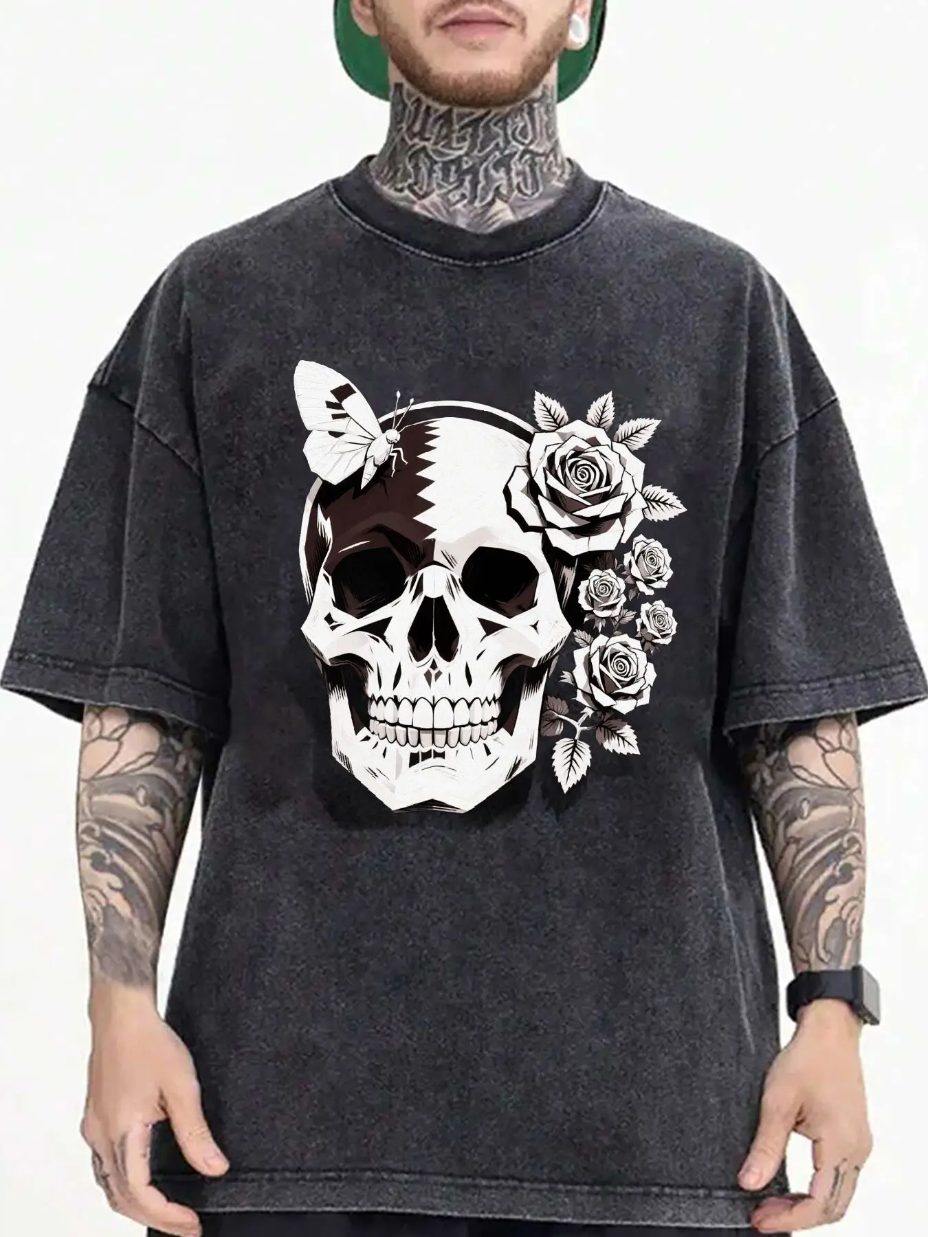 Unisex Loose-Fitting Vintage Acid-Washed Black Gothic Skull and Rose Pattern T-Shirt - Loose Round-Neck Short-Sleeve T-Shirt with Grunge Punk Rock Street Style Edges, Butterfly and Bat Wing Print, Breathable and Comfortable for All Seasons, Unisex Casual Top