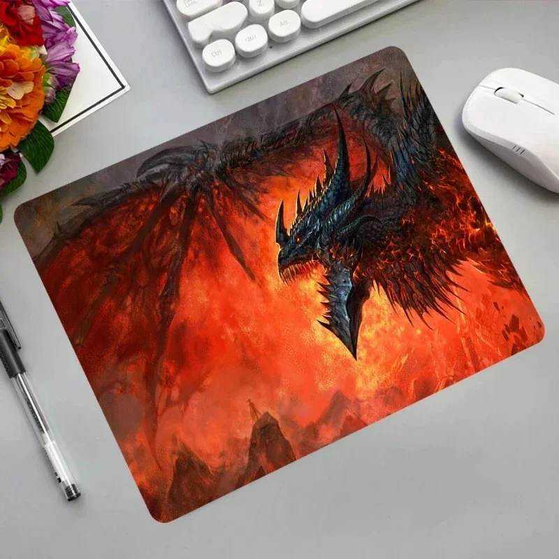 Art Dragon Mouse Pad Anime E-sports Gaming Accessories Deskmat Non-Slip Keyboard Mat Pad Laptop Gamer Cabinet Desk Mat 20x24cm