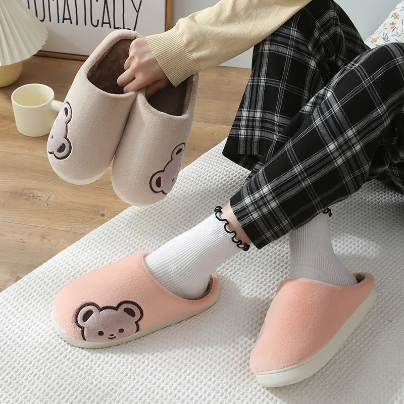 Chinelos impermeáveis antiderrapantes para homens e mulheres, slides de pelúcia, sandálias de casa quentes, sapatos baixos, chinelos de algodão, inverno, casal, novo