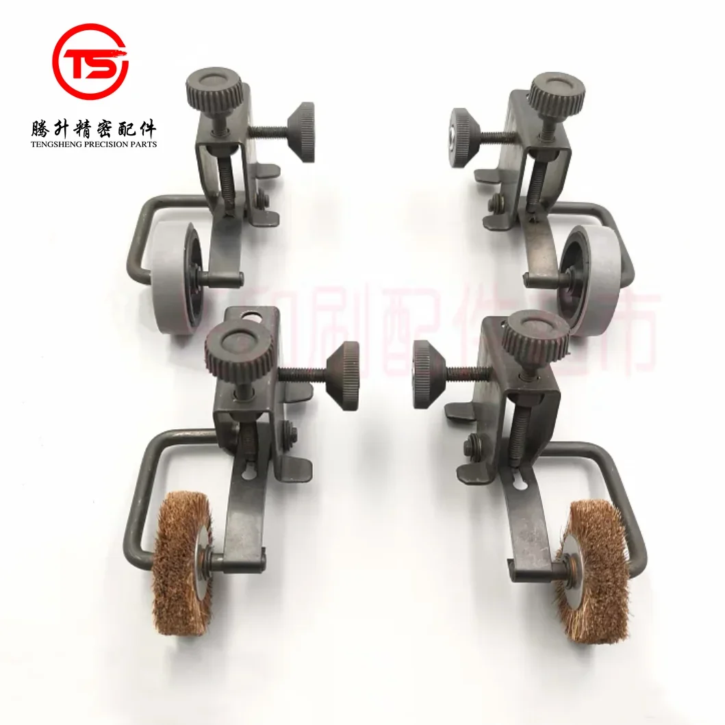 1 Pair new Man Roland offset printing spare parts brush wheel Roland paper pressure rubber roller wheel