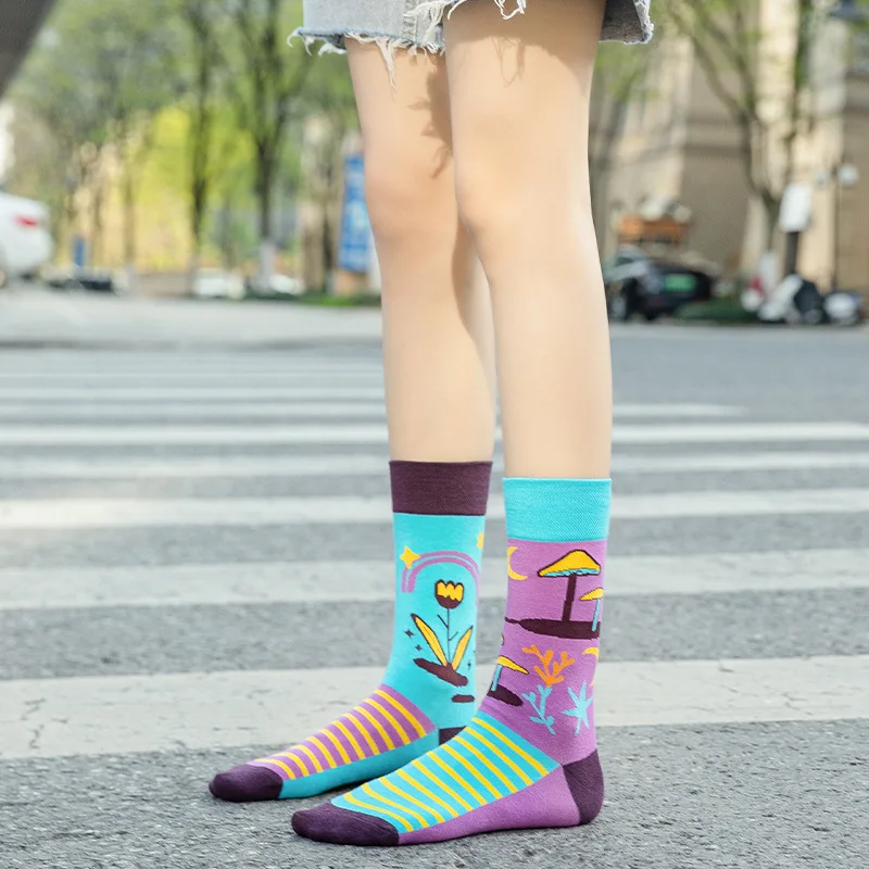 2023 New Hot Selling High Quality Cute Socks Women Asymmetry Socks Personality Fashion Woman Stockings Cartoon Animal Plant Sock