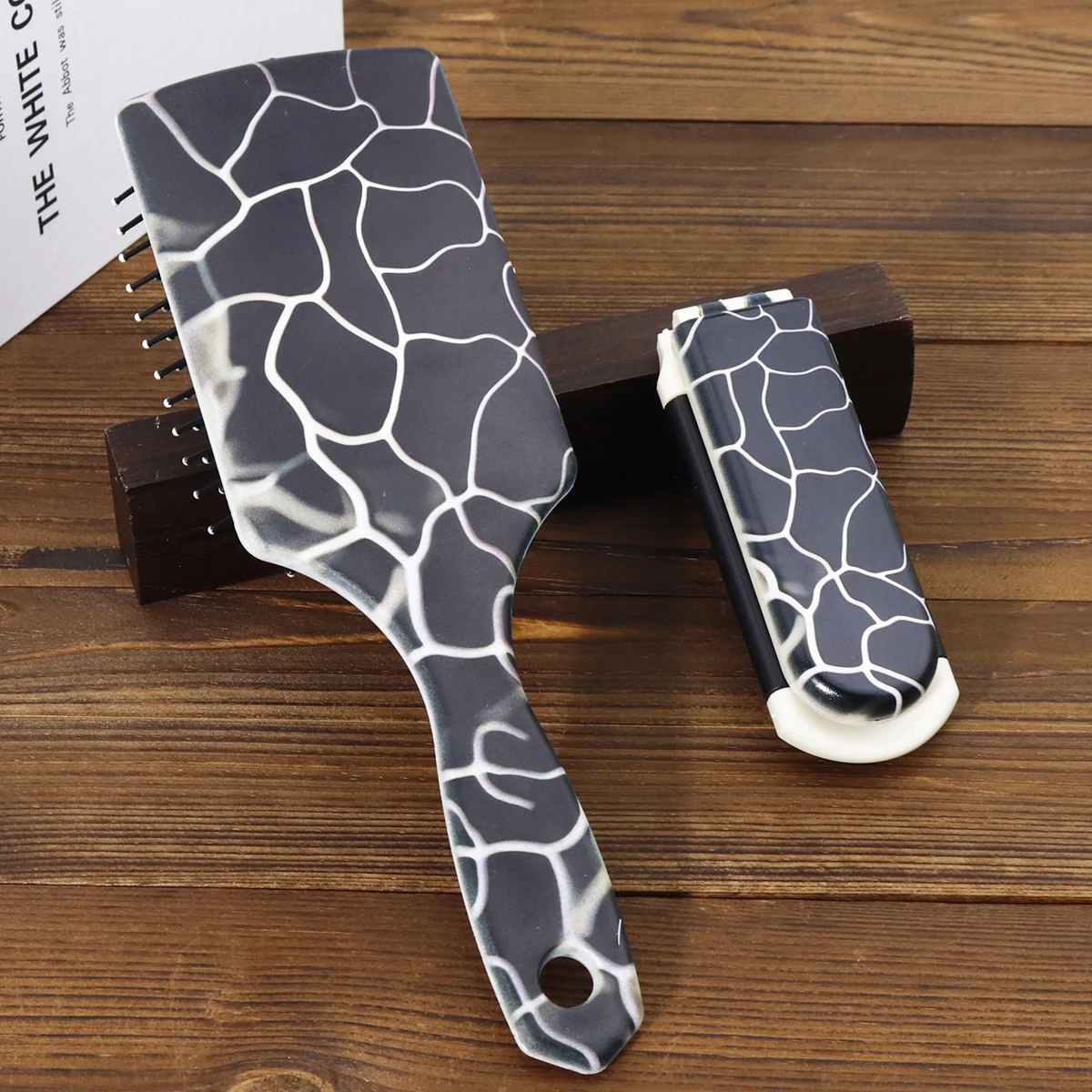 

Fashion hair comb set, designed with lightning or cow pattern, including airbag comb and folding comb,Special for real hair wigs