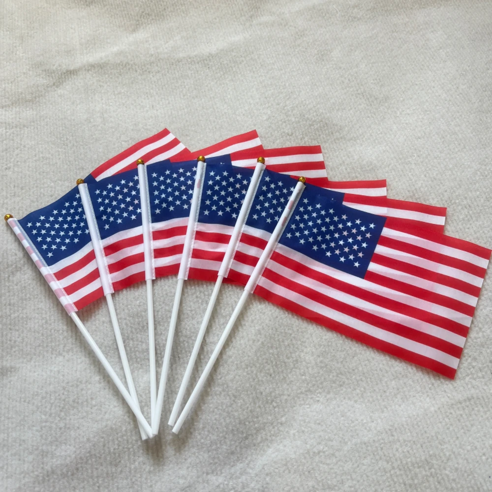 America hand-held flags21*14cm American National Flag USA Flying Flag The United States of America Banner Hand flags with Plasti