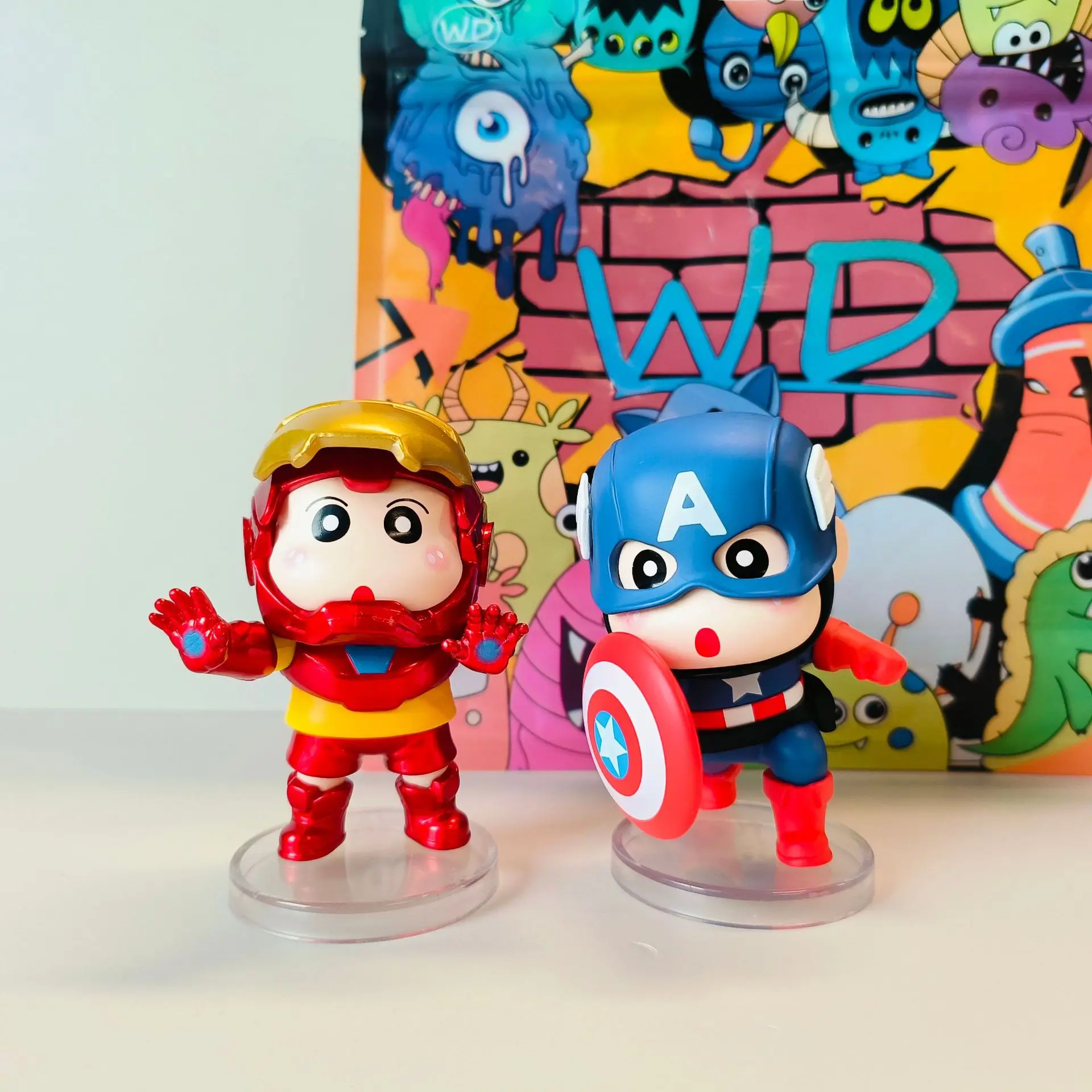 6 개/대 애니메이션 크레용 신짱 Cos 캡틴 아메리카 아이언 맨 q 버전 액션 피규어 PVC 모델 장난감 책상 장식 Collectible Gifts